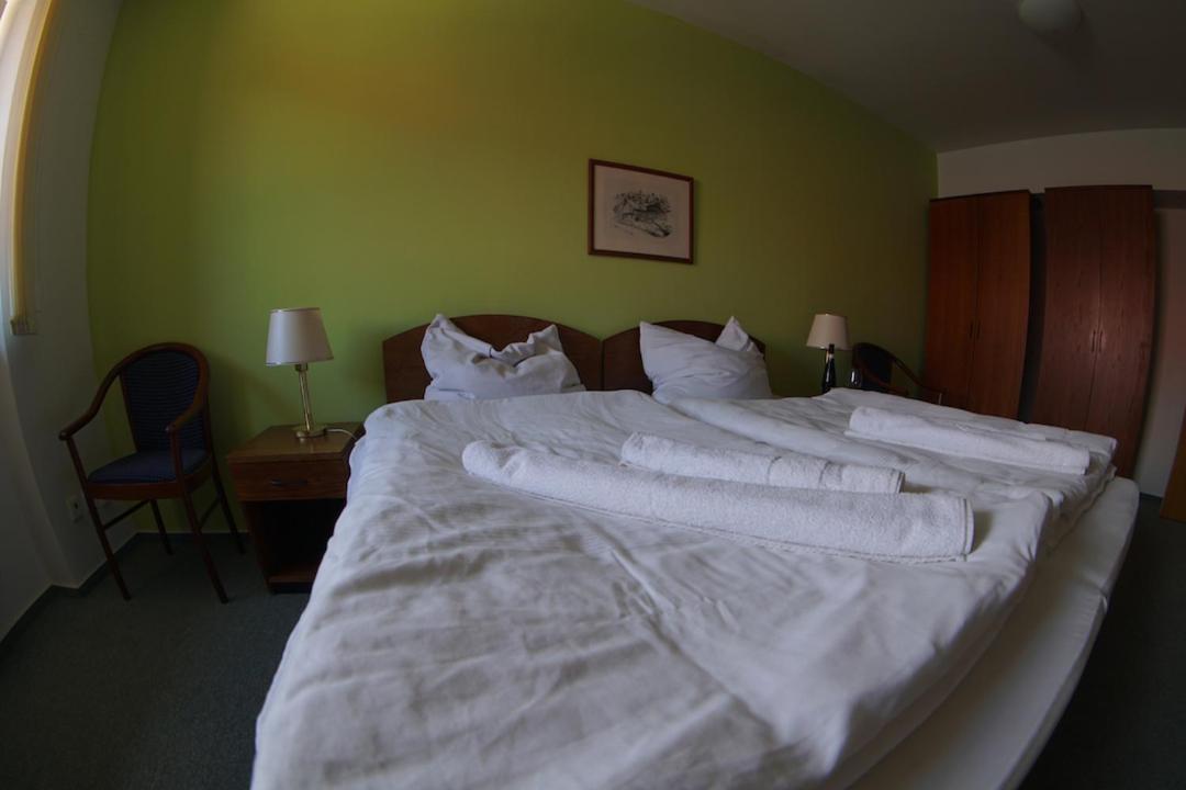 Hotel U Andela Michaela Javorná Екстериор снимка